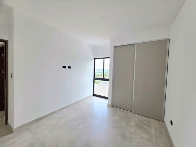 Venta de Casa en Guachipelín Escazú - De 3 niveles en Condominio - Imagen 5