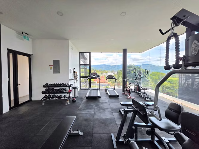 Venta de Casa en Guachipelín Escazú - De 3 niveles en Condominio - Imagen 12