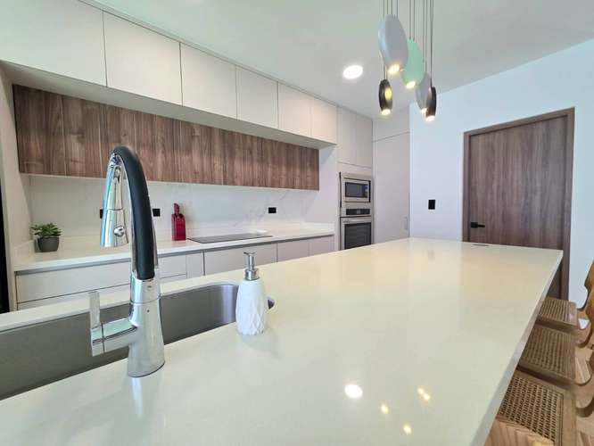 House for Sale in Guachipelín, Escazú – 2-Level Home in a Gated Community - Imagen 6