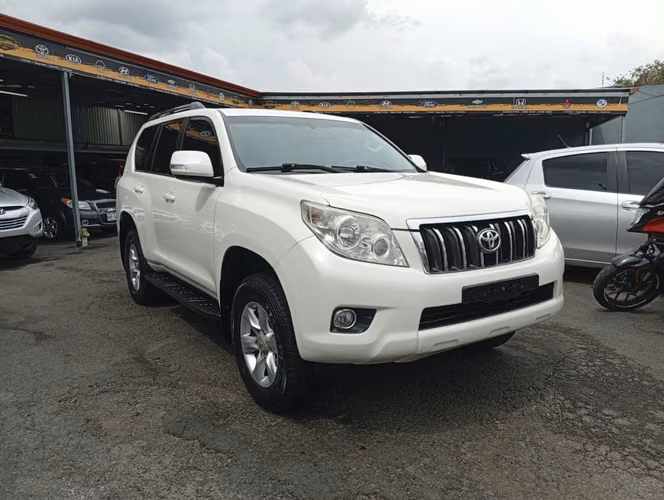 Toyota land cruiser prado 