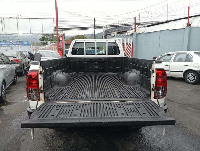 Toyota hilux  - Imagen 5