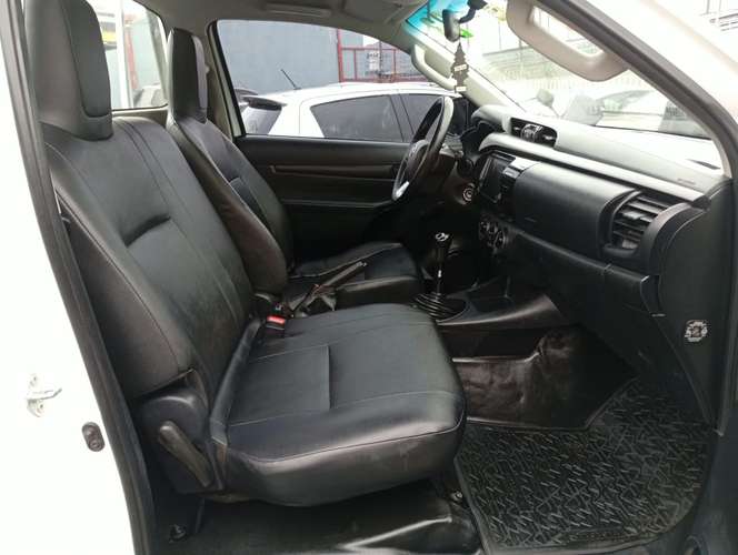 Toyota hilux  - Imagen 9