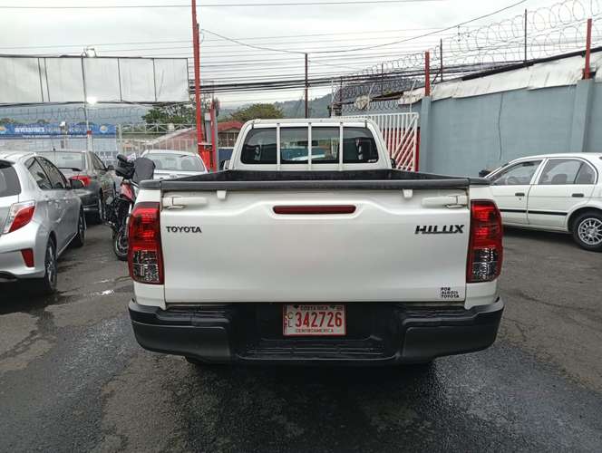 Toyota hilux  - Imagen 6