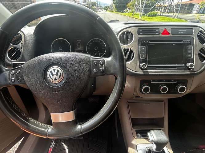 Vendo Volkswagen Tiguan 2011 2.0 TSI