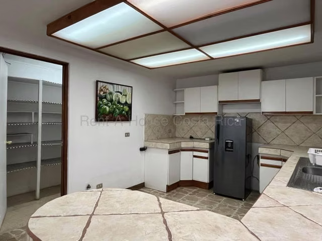 PRECIOSA QUINTA EN CURRIDABAT - Imagen 7