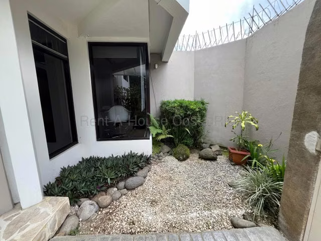 PRECIOSA QUINTA EN CURRIDABAT - Imagen 19