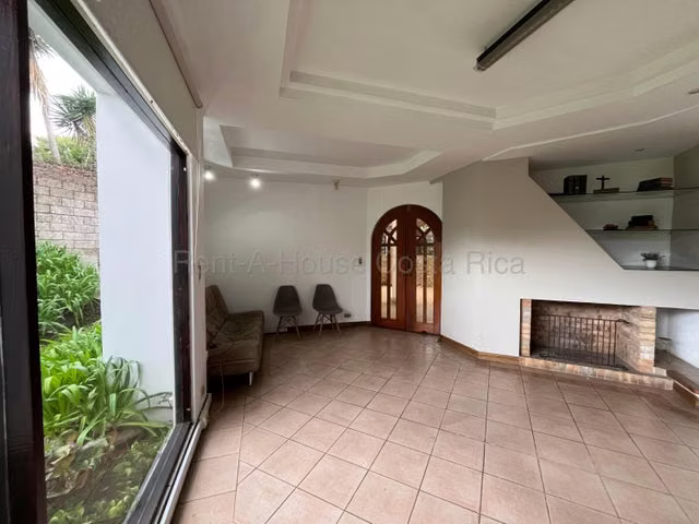 PRECIOSA QUINTA EN CURRIDABAT - Imagen 3