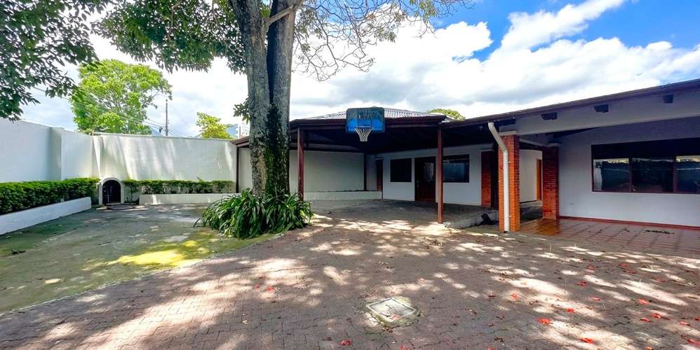 Venta amplia casa de un nivel en San Rafael, Escazú (CT) - Imagen 2