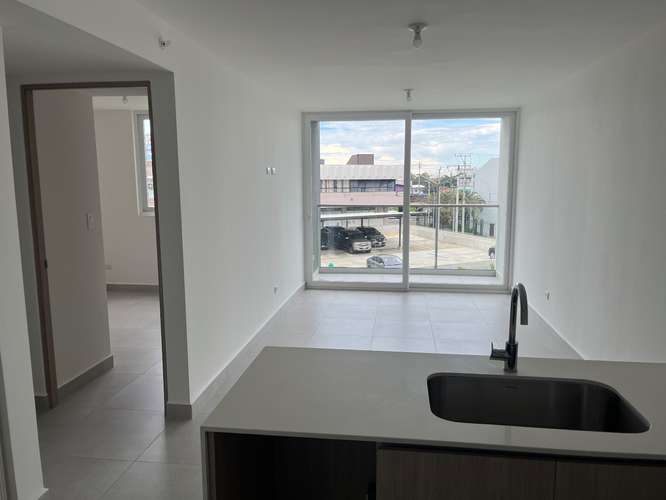 Alquiler de Apartamento nuevo en La Uruca - Imagen 4
