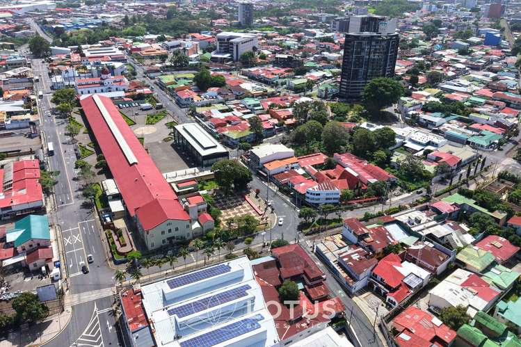 Edificio Histórico en Venta en Barrio La California — uso de suelo mixto, para remodelar, Cód. AJ038 - Imagen 16