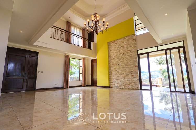 Casa en Venta en Colinas de Montealegre, Curridabat — 5 hab., Cód. AJ039 - Imagen 5