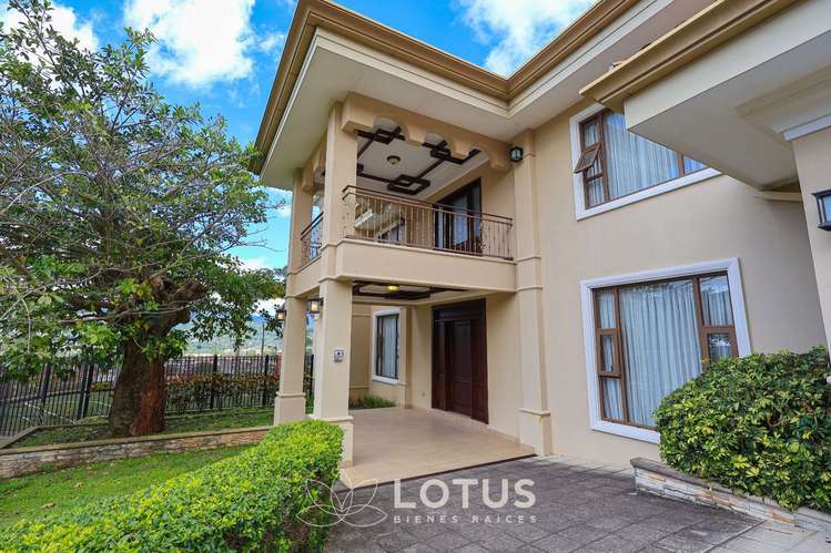 Casa en Venta en Colinas de Montealegre, Curridabat — 5 hab., Cód. AJ039 - Imagen 4