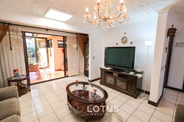 Casa en Venta en Condominio Lomas de Granadilla, Curridabat — 4 hab., Cód. AJ066 - Imagen 7