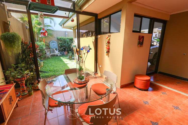 Casa en Venta en Condominio Lomas de Granadilla, Curridabat — 4 hab., Cód. AJ066 - Imagen 9