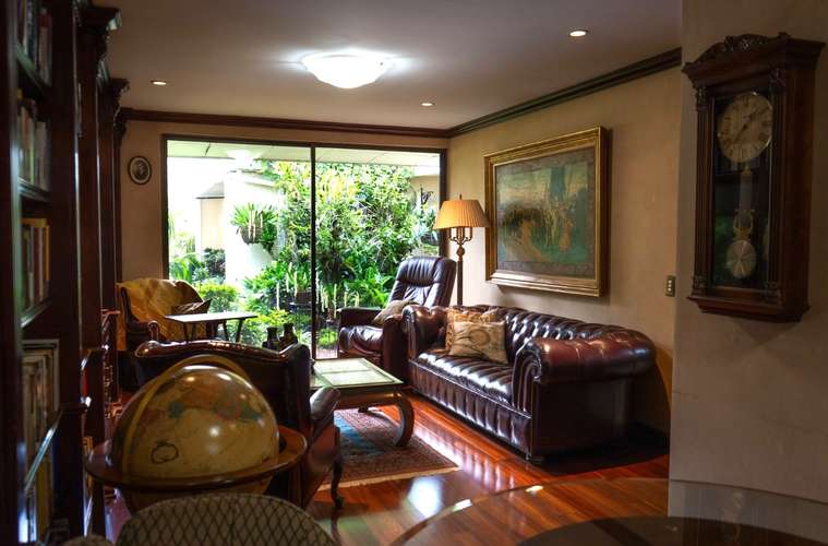 Se vende propiedad con casa en los Yoses Sur San José  - Imagen 12