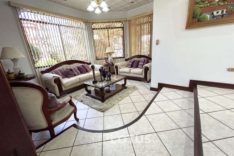 Casa en Venta en Curridabat — una planta, uso de suelo mixto, Cód. AJ065 - Imagen 12