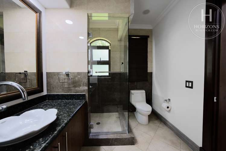 Casa de Una Planta en Condominio Monterán Lote 2.972m2 Concepción de La Unión 4 Habitaciones NJA1428SB - Imagen 18