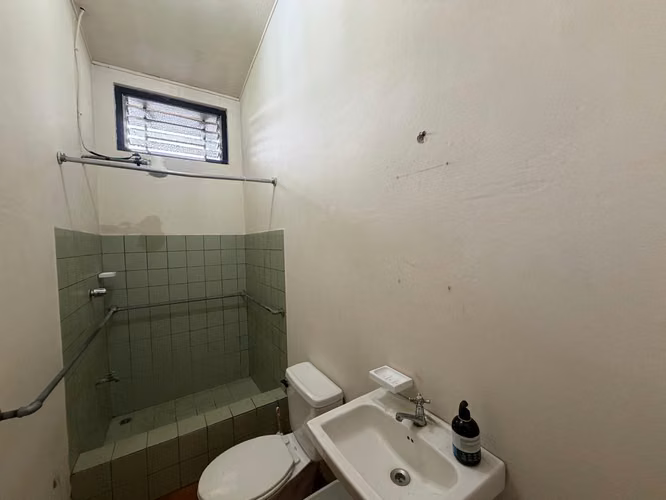 Casa en Alquiler en San Pedro con Uso de Suelo Mixto – Amplio Parqueo