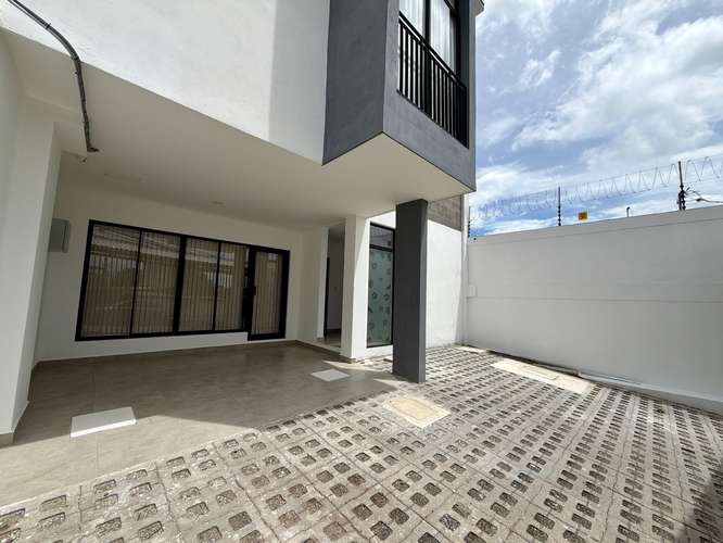 Alquiler de apartamento para estrenar, servicios incluidos. Escazú. - Imagen 9
