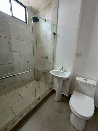 Alquiler de apartamento para estrenar, servicios incluidos. Escazú. - Imagen 3