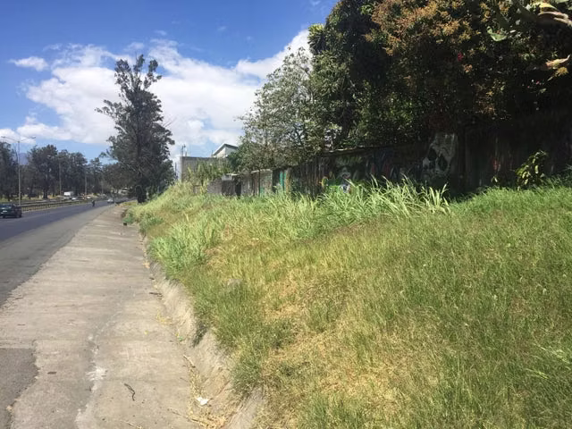 TERRENO DE GRAN POTENCIAL PARA DESARROLLO JUNTO A TERRAMALL Y LA AUTOPISTA