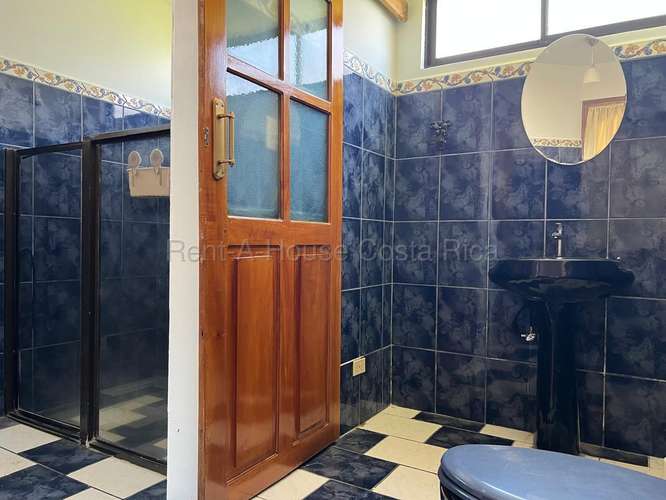 EN VENTA CASA + APARTAMENTO EN SAN ISIDRO, CORONADO | AMPLIO LOTE 397 m² Y PRECIO BAJO AVALÚO - Imagen 13