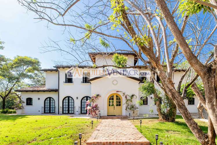 HACIENDA PINILLA TAMARINDO GUANACASTE! CASA DE 454 M2 Y 1.630 M2 LOTE - Imagen 8