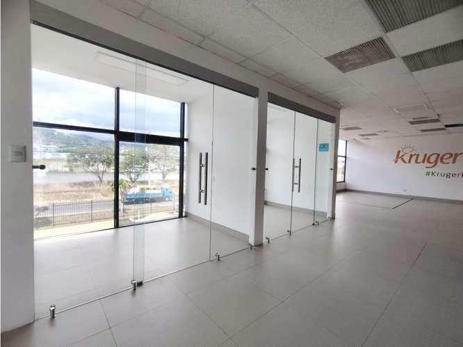 Oficina en Guachipelin - Imagen 9
