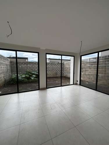 NUEVA EN SANTA ANA CONDOMINIO  - Imagen 6