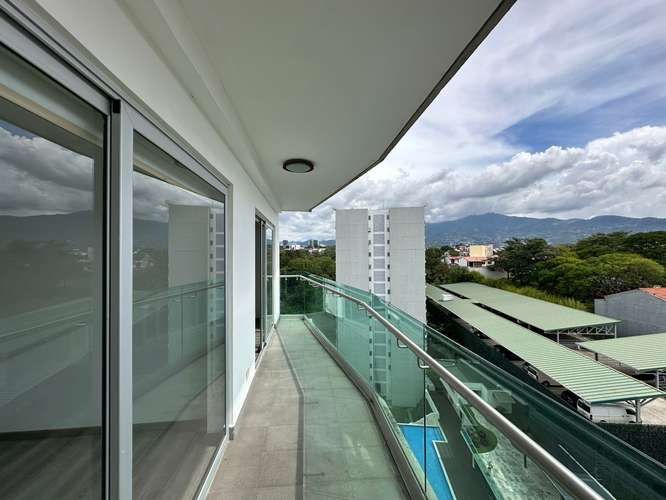  Alquiler De Apartamento amueblado en Paradisus Condominio en ROHRMOSER 