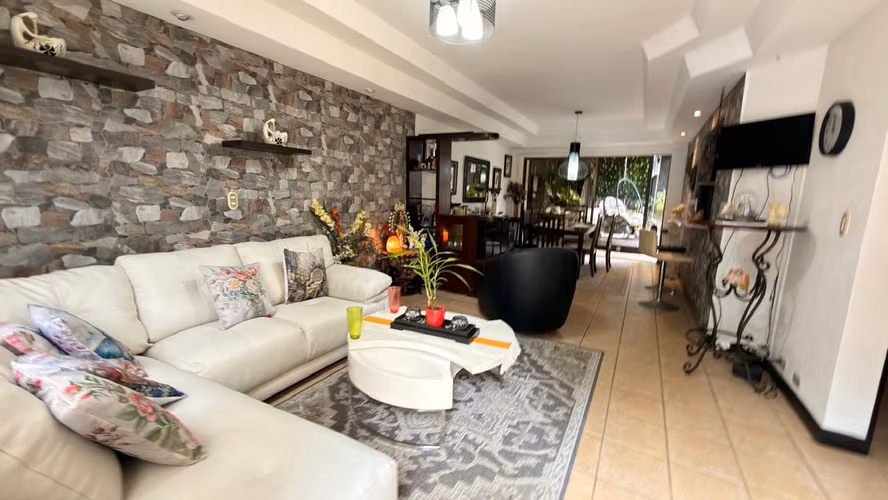 Casa en venta en Condominio - Escazu -Bello Horizonte - Imagen 2