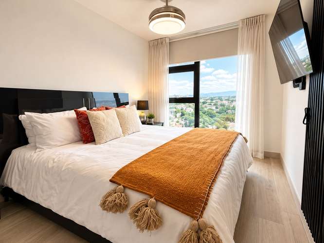 PENTHOUSE AMUEBLADO EN ALQUILER NÚCLEO SABANA | 2 HAB | PISO 20 - Imagen 9