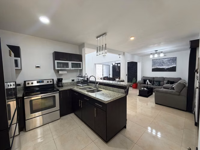  CASA MODERNA EN VENTA | BARVA CENTRO, HEREDIA | $260.000