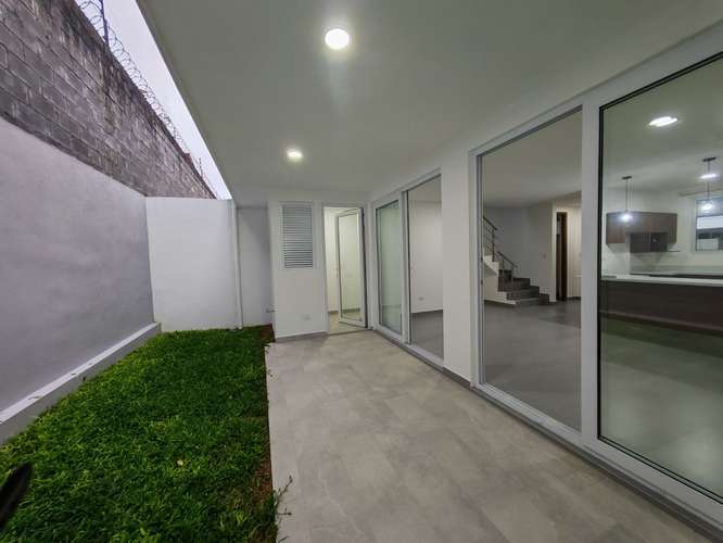 ALQUILER DE CASA EN CONDOMINIO BITZU – SAN ANTONIO DE ESCAZÚ - Imagen 6