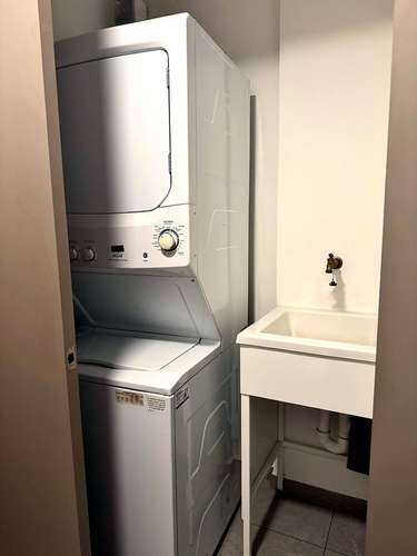 Apartamento amueblado en Núcleo Sabana | 1 hab, king, piso 18, vista al atardecer