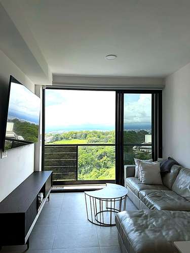Apartamento amueblado en Núcleo Sabana | 1 hab, king, piso 18, vista al atardecer