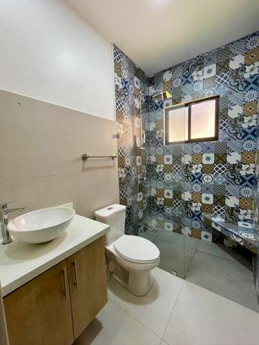 ALQUILER APARTAMENTO SEMI EQUIPADO EN GRECIA - Imagen 7