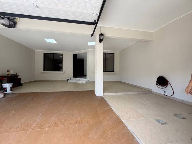 A la venta casa de 6 dormiten El Loma 2000 El Coyol de Alajuela - Imagen 2