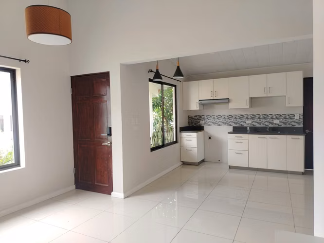 À la venta casa en Condominio San Isidro, La Ceiba de Alajuela - Imagen 5