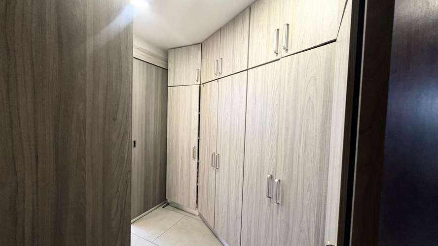Se vende amplia casa en el Alto de las Palomas, Escazú. - Imagen 11