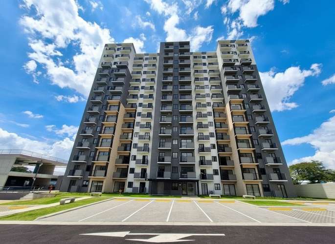 Para estrenar apartamentos de lujo en el Piso 5 y 11 / Condominio KHAYA RUTA UNO Heredia