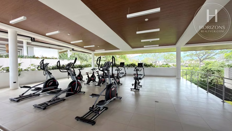 Se Vende Casa Condominio Lindora Village Santa Ana 3 Habitaciones mas Sala de TV y Patio NJA1465JB - Imagen 18