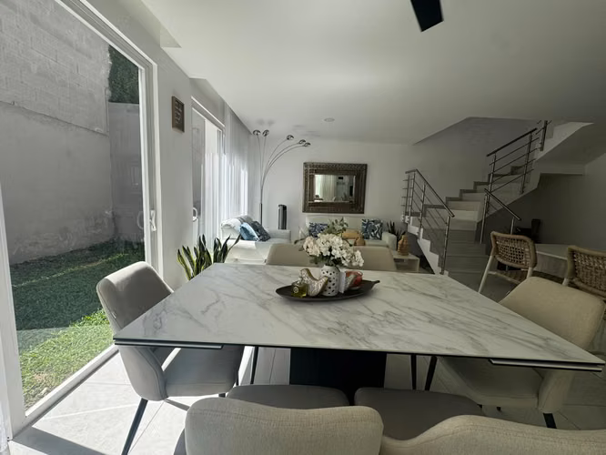 SE VENDE CASA EN CONDOMINIO NASARA 