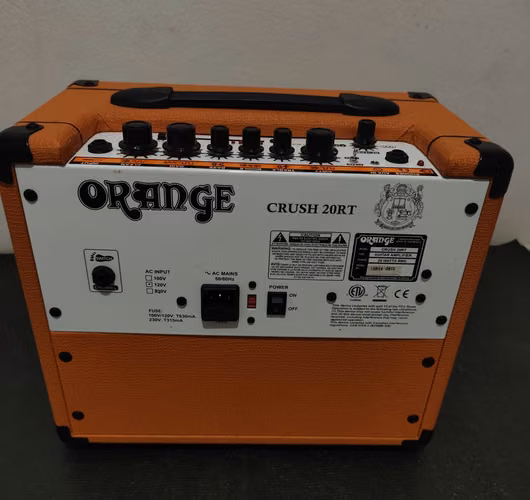 Amplificador Orange Crush 20RT (20W con Reverb y Afinador) – ¡Excelente Estado! - Imagen 2