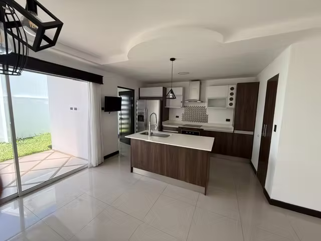 BARRIO DEL SOCORRO DE SANTO DOMINGO A SOLO 5 MINUTOS DE TIBAS 