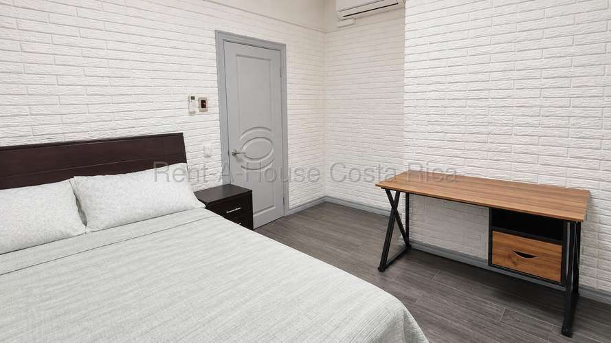 CASA EN VENTA EN   SANTA CATALINA, PAVAS | COMPLETAMENTE REMODELADA | 3 HABITACIONES 
