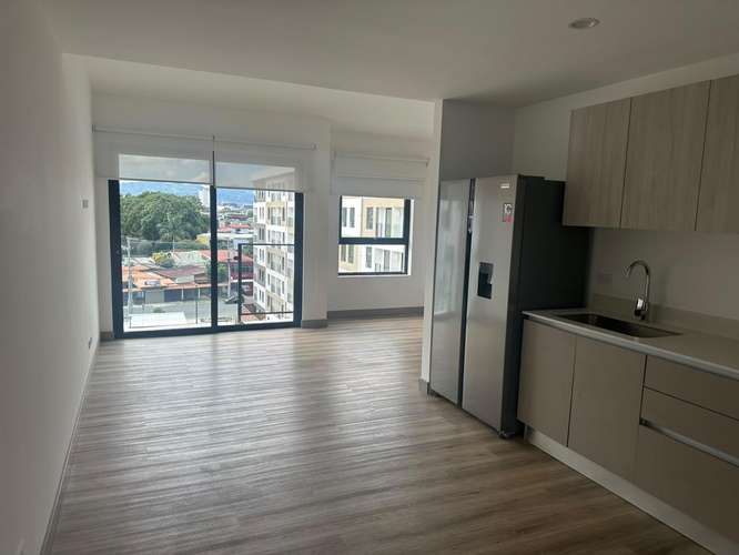 Apartamento 6 piso Torre Tibás