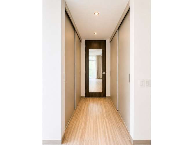 Apartamento contemporáneo en primer piso en Santa Ana centro - Imagen 11