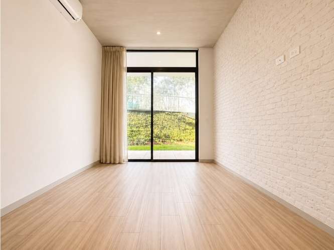 Apartamento contemporáneo en primer piso en Santa Ana centro - Imagen 9