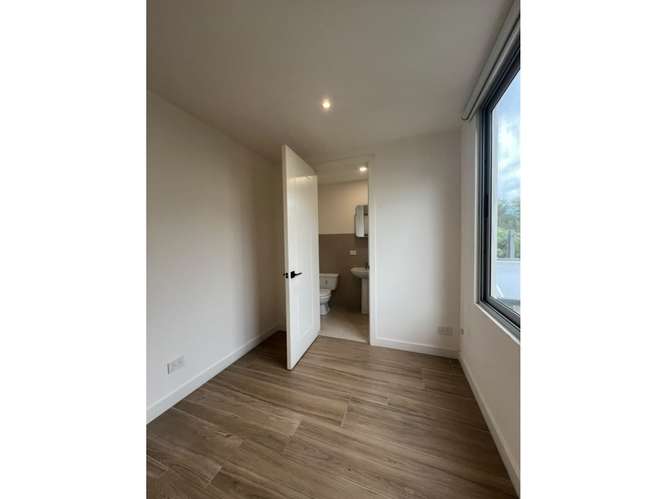 Apartamento de lujo con 3 habitaciones y habitación de servicio* - Imagen 6